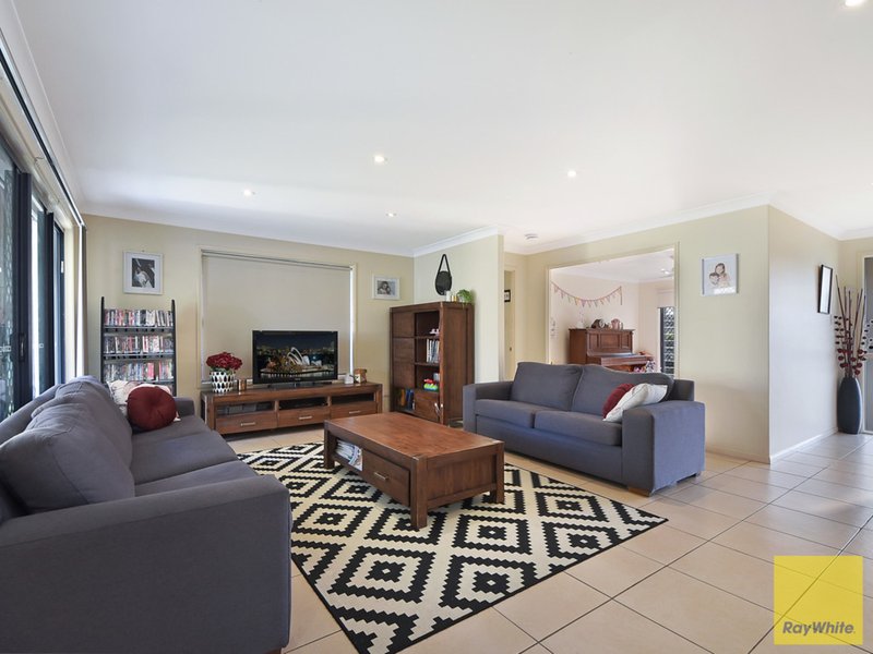 Photo - 8 Surrey Close, Bald Hills QLD 4036 - Image 6