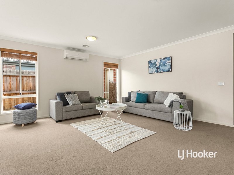 Photo - 8 Surveyor Street, Wyndham Vale VIC 3024 - Image 5