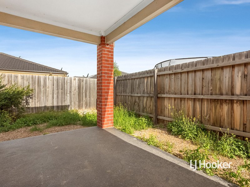 Photo - 8 Surveyor Street, Wyndham Vale VIC 3024 - Image 9