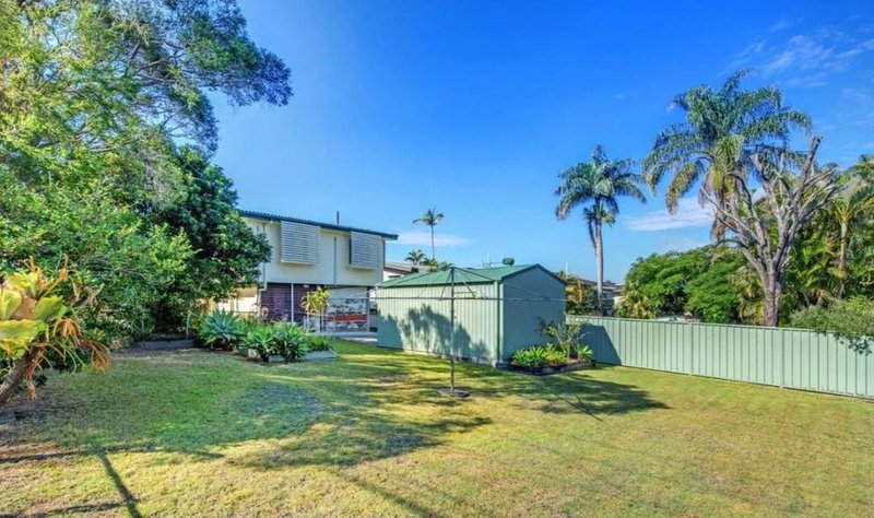 Photo - 8 Suzanne Street, Wynnum West QLD 4178 - Image 11