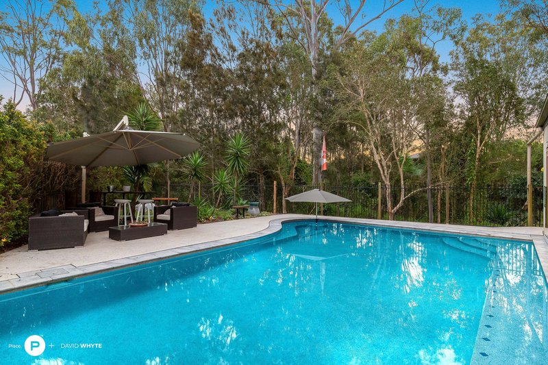 Photo - 8 Swan Court, Wakerley QLD 4154 - Image 5