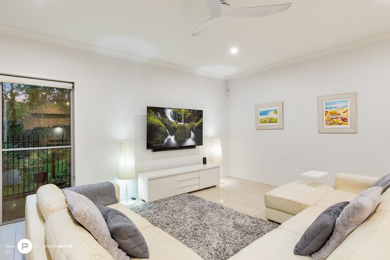 Photo - 8 Swan Court, Wakerley QLD 4154 - Image 8