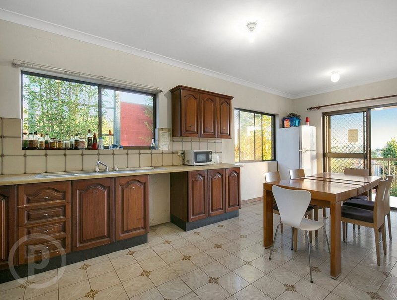 Photo - 8 Sweetman Street, Paddington QLD 4064 - Image 4