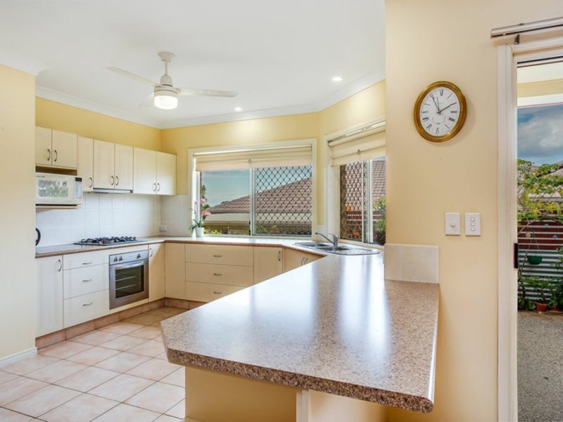 Photo - 8 Tara Vista Boulevard, Highland Park QLD 4211 - Image 4