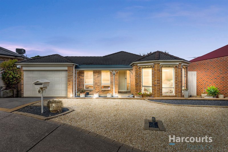 8 Taree Place, Mill Park VIC 3082