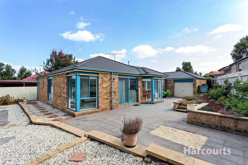 Photo - 8 Taree Place, Mill Park VIC 3082 - Image 13