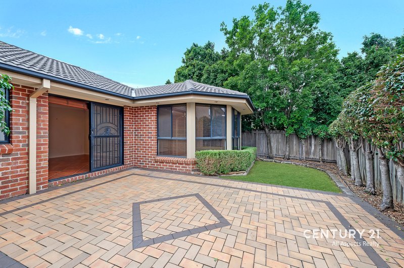 Photo - 8 Taringa Avenue, Kellyville NSW 2155 - Image 9