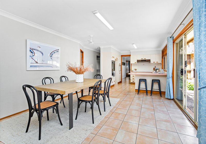 Photo - 8 Tarrant Avenue, Kiama Downs NSW 2533 - Image 9