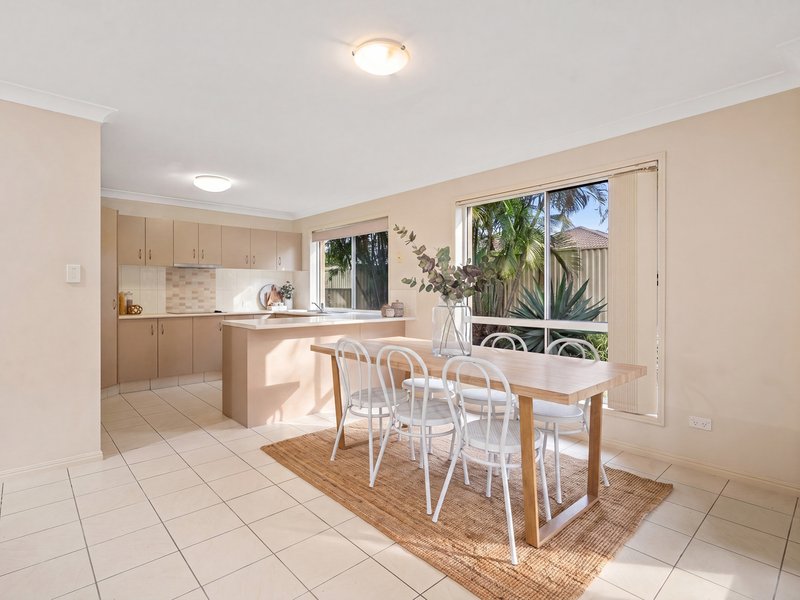 Photo - 8 Taryn Court, Upper Coomera QLD 4209 - Image 6