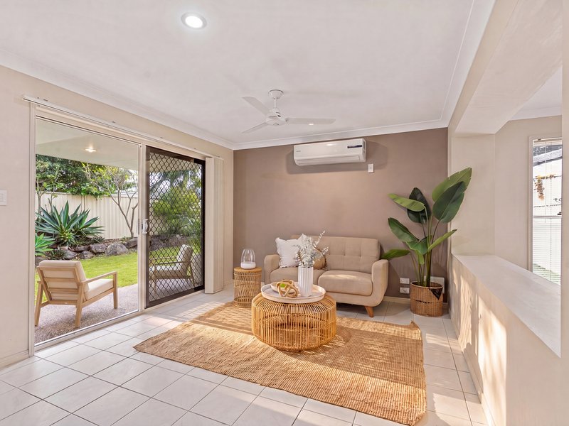 Photo - 8 Taryn Court, Upper Coomera QLD 4209 - Image 7