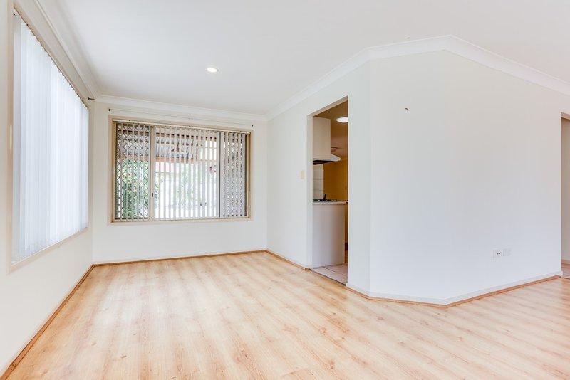 Photo - 8 Tasman Place, Forest Lake QLD 4078 - Image 4