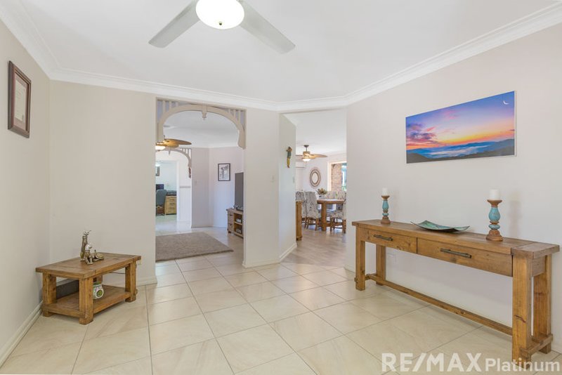 Photo - 8 Tavistock Crescent, Murrumba Downs QLD 4503 - Image 4