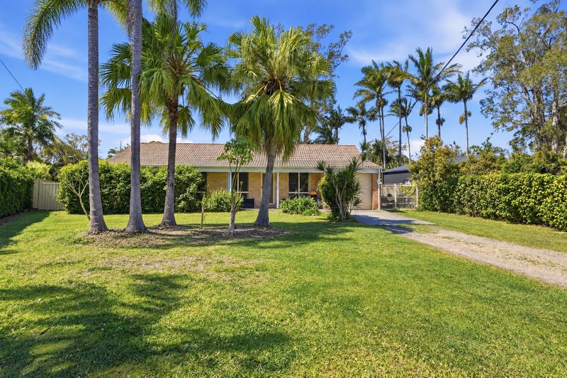 Photo - 8 Taylor Close, Emerald Beach NSW 2456 - Image 1