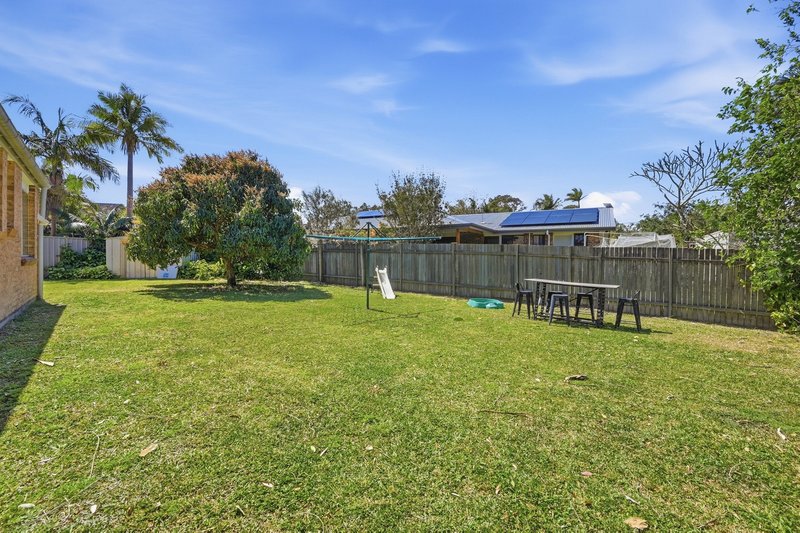 Photo - 8 Taylor Close, Emerald Beach NSW 2456 - Image 17