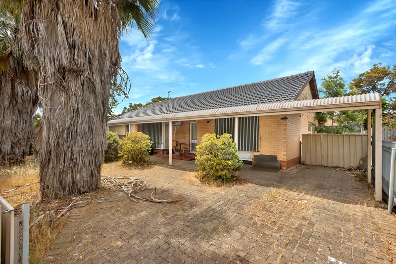 Photo - 8 Taylor Street, Parafield Gardens SA 5107 - Image 2