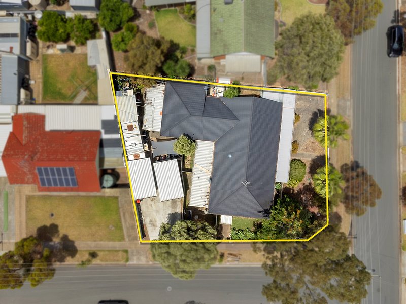 Photo - 8 Taylor Street, Parafield Gardens SA 5107 - Image 3