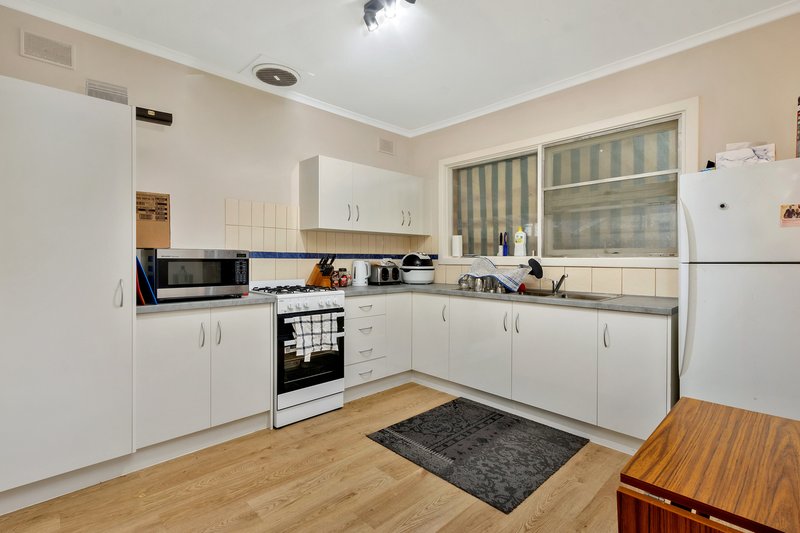 Photo - 8 Taylor Street, Parafield Gardens SA 5107 - Image 6