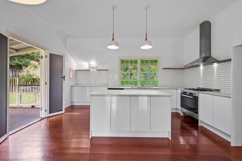 Photo - 8 Teatree Close, Samford Valley QLD 4520 - Image 6