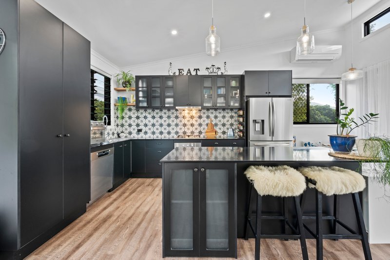 Photo - 8 Teatree Close, Samford Valley QLD 4520 - Image 15
