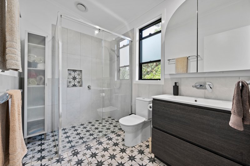 Photo - 8 Teatree Close, Samford Valley QLD 4520 - Image 21