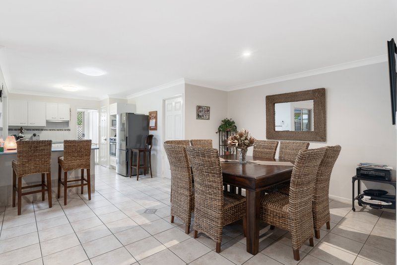 Photo - 8 Terrace Lea Ct , Palmwoods QLD 4555 - Image 4