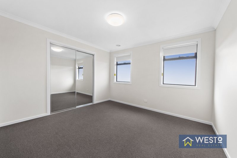 Photo - 8 Terrigal Road, Truganina VIC 3029 - Image 10