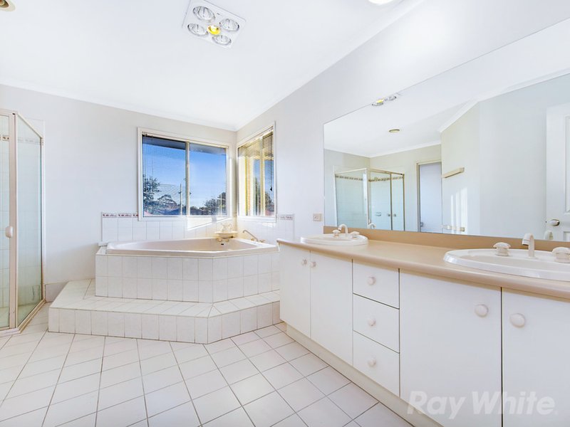 Photo - 8 Thames Court, Mulgrave VIC 3170 - Image 11