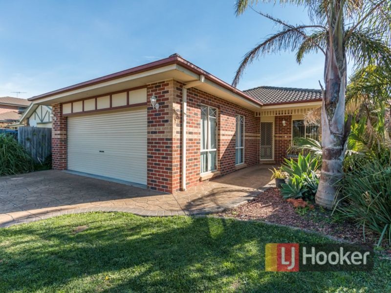 8 The Quays , Narre Warren South VIC 3805