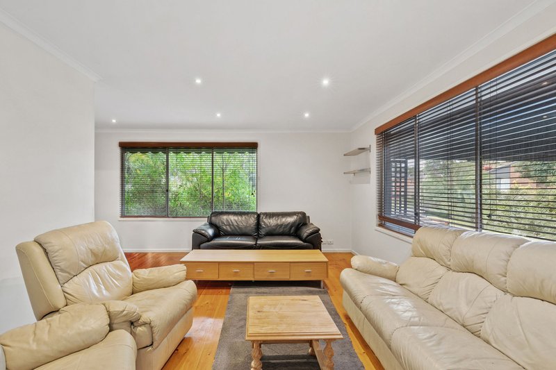 Photo - 8 Thirlmere Court, Berwick VIC 3806 - Image 4