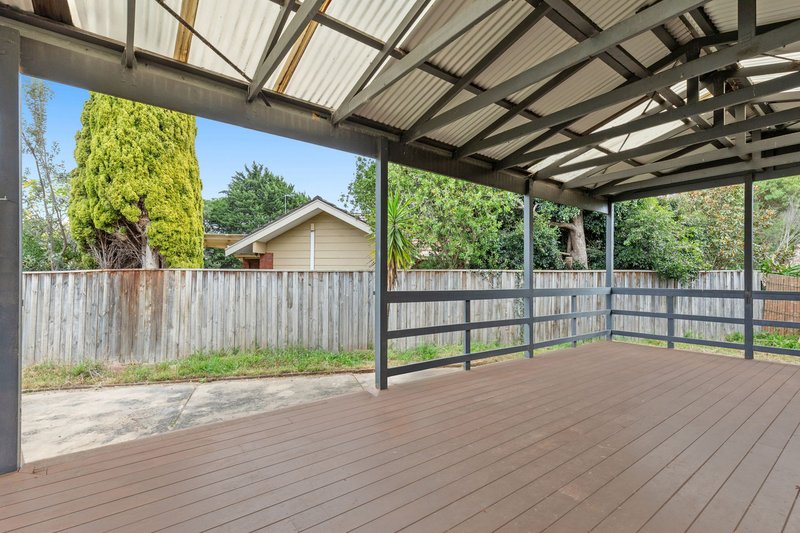 Photo - 8 Thirlmere Court, Berwick VIC 3806 - Image 13