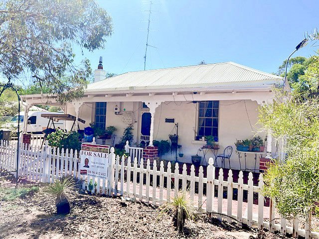 Photo - 8 Thorn Street, York WA 6302 - Image 2