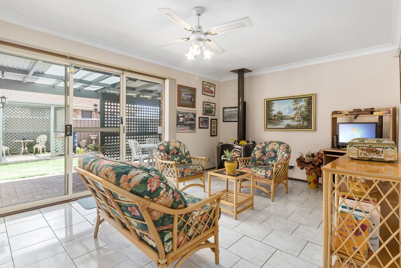 Photo - 8 Throsby St , Casula NSW 2170 - Image 3