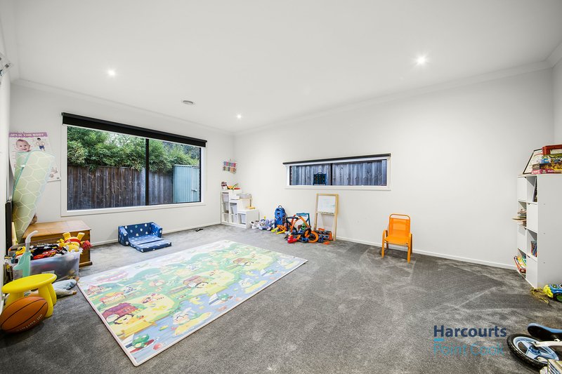 Photo - 8 Tiarella Street, Point Cook VIC 3030 - Image 18