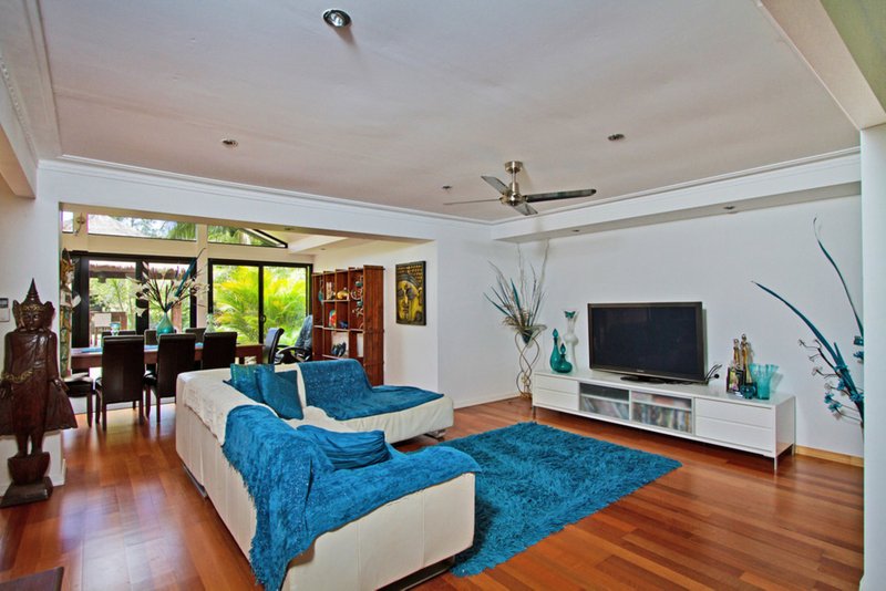 Photo - 8 Tierney Drive, Currumbin Waters QLD 4223 - Image 6