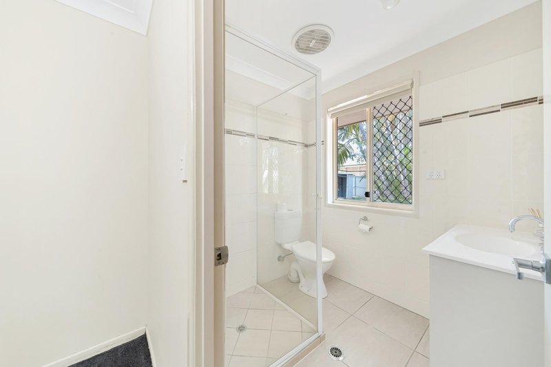 Photo - 8 Tineele Place, Emerald QLD 4720 - Image 5