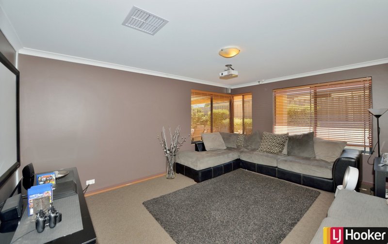 Photo - 8 Tingle Way, Halls Head WA 6210 - Image 2