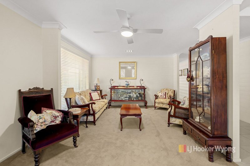 Photo - 8 Tooloom Close, Woongarrah NSW 2259 - Image 2