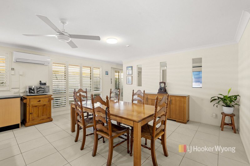 Photo - 8 Tooloom Close, Woongarrah NSW 2259 - Image 5