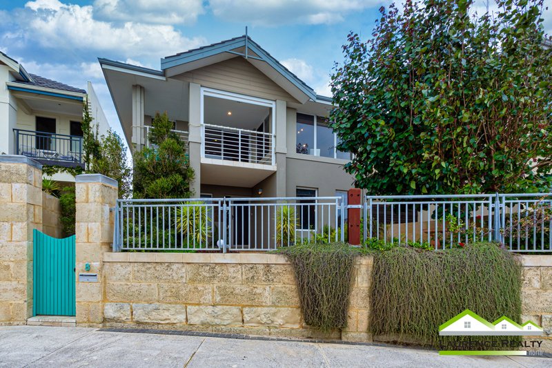 8 Torquay Pass, Mindarie WA 6030