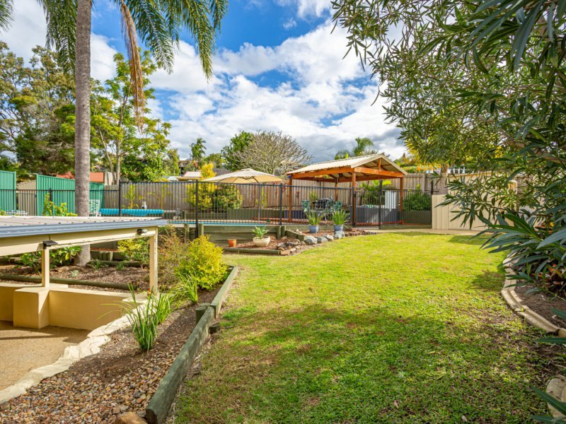 Photo - 8 Toukley Ct , Highland Park QLD 4211 - Image 10