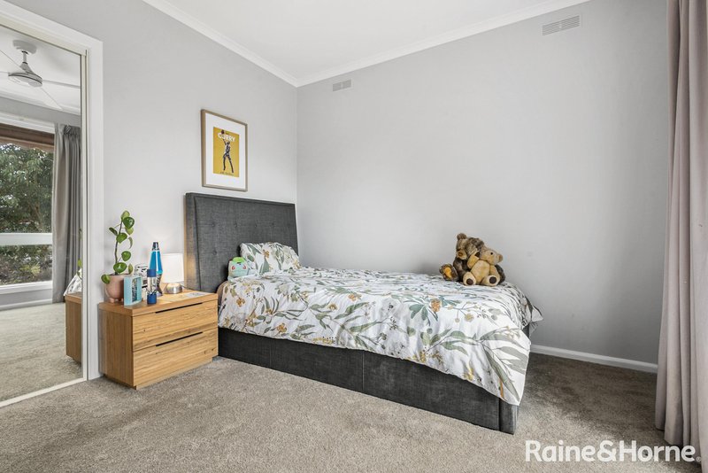 Photo - 8 Tower Street, Kyneton VIC 3444 - Image 3