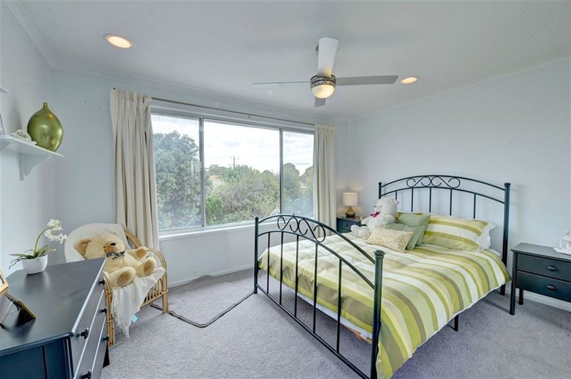 Photo - 8 Towong Street, Alfredton VIC 3350 - Image 14