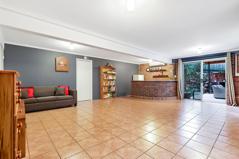 Photo - 8 Towri Street, Ferny Hills QLD 4055 - Image 4