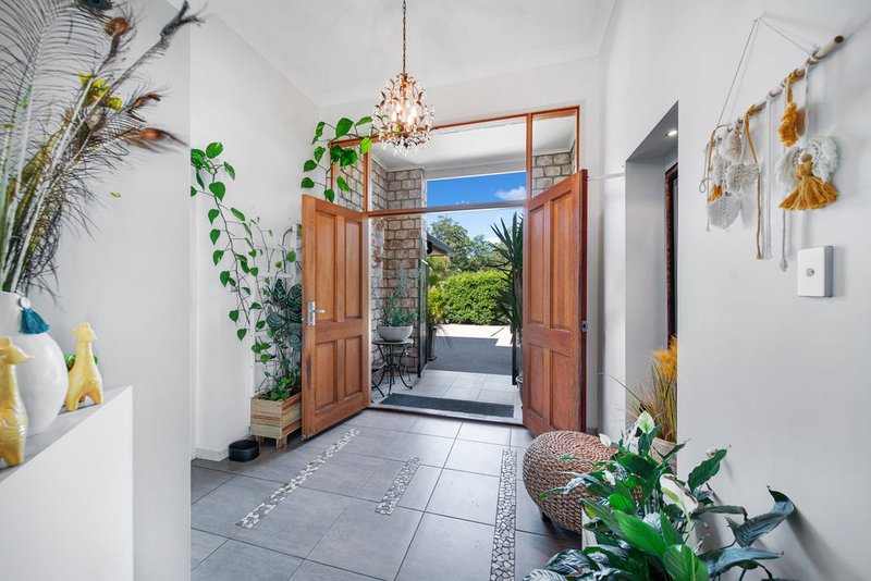 Photo - 8 Treetop Court, Mooloolah Valley QLD 4553 - Image 6