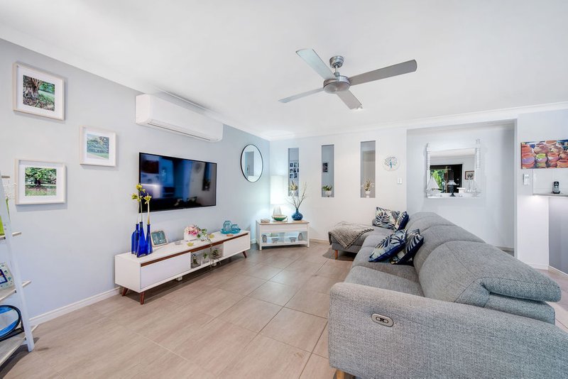 Photo - 8 Treetop Court, Mooloolah Valley QLD 4553 - Image 8