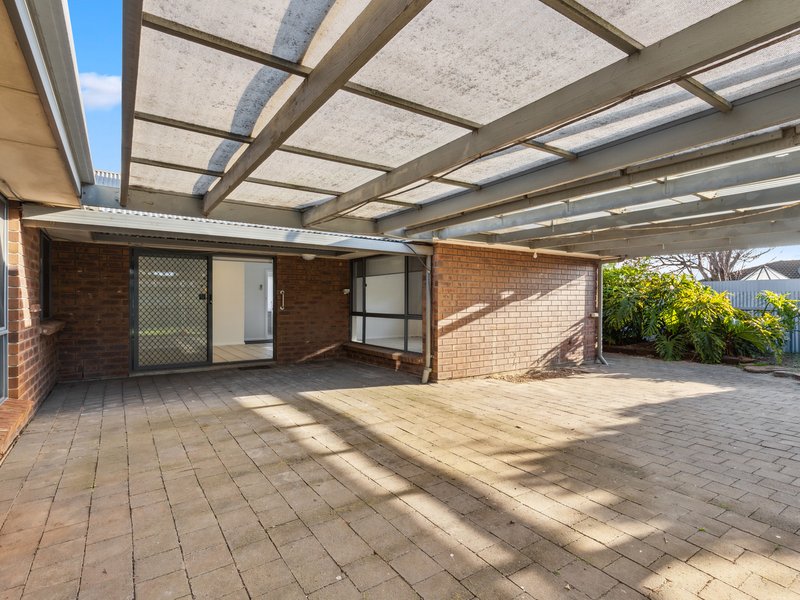 Photo - 8 Trenerry Street, Aldinga Beach SA 5173 - Image 16