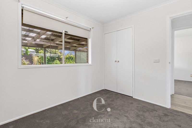 Photo - 8 Trenton Parade, St Albans Park VIC 3219 - Image 6