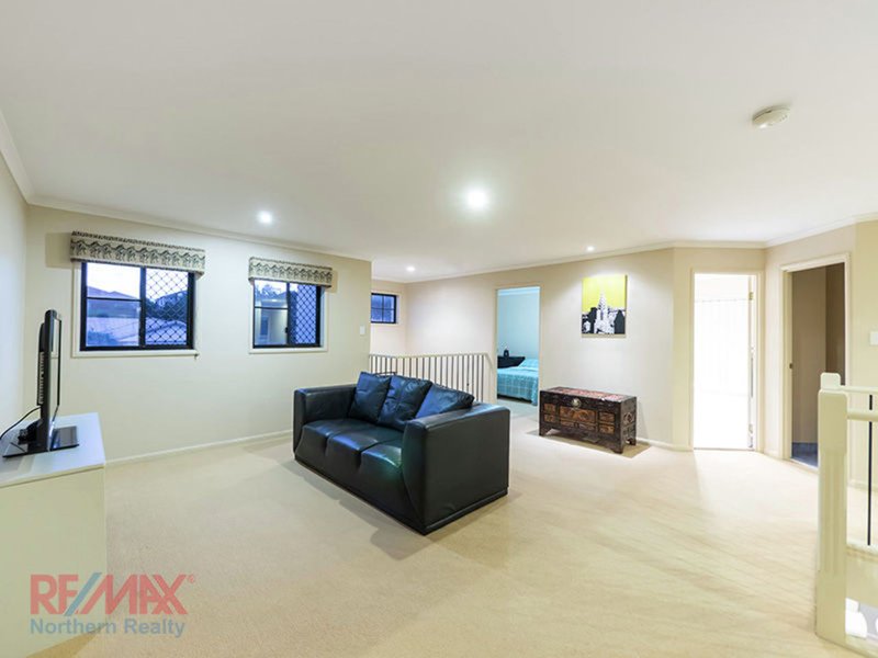 Photo - 8 Triantha Ct , Albany Creek QLD 4035 - Image 10