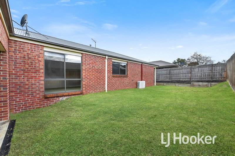 Photo - 8 Tribuzi Close, Pakenham VIC 3810 - Image 10