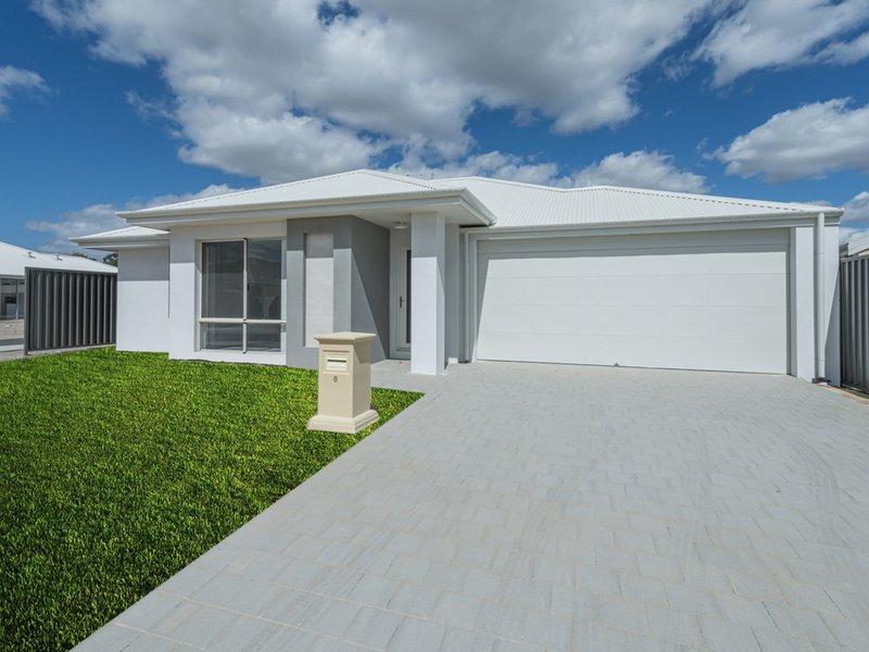 8 Trinity Road, Henley Brook WA 6055